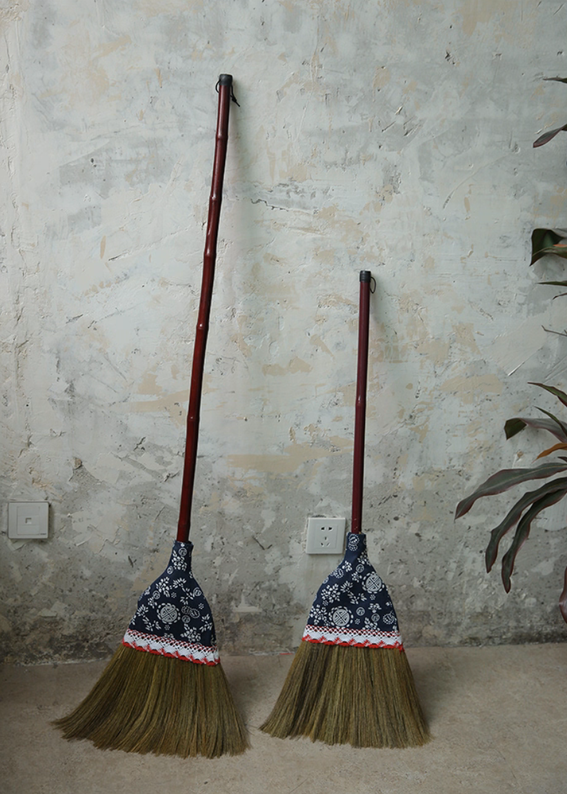 Extra-Long Handle Miscanthus Broom - Natural Fiber Floor Sweeper