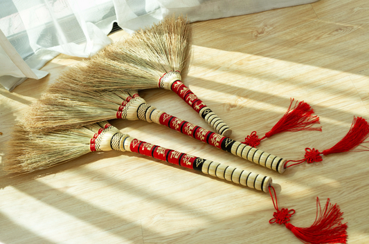 Handwoven Sorghum Broom – Anti-Static Cleaning Master