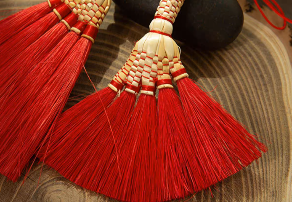 Lucky Palm Broom – Housewarming, Grand Opening & Home Blessing Gift